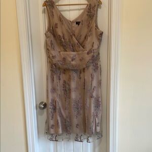 Scarlett Tan Sleeveless V-Neck Midi Sundress